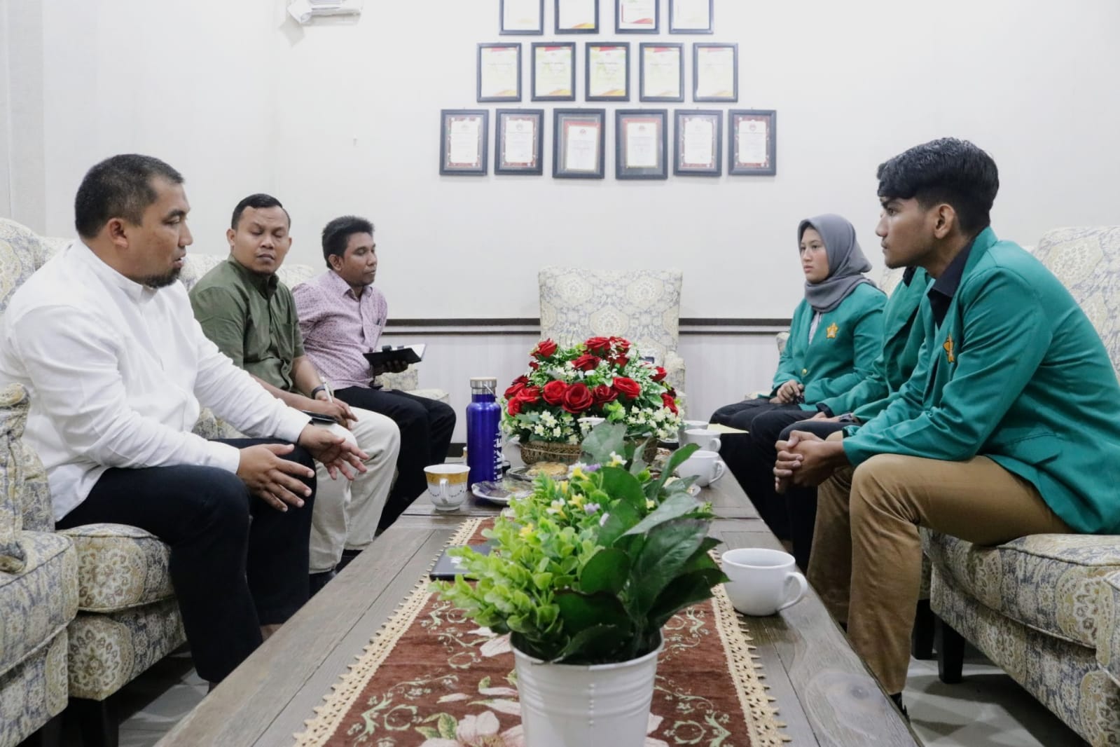 Pj Bupati Aceh Besar Terima Audiensi  Mahasiswa Kedokteran, Bahas Desa Binaan AMSA-USK