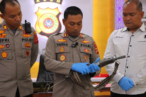 2 Senjata Laras Panjang Tak Bertuan Ditemukan di Tepi Pantai Aceh Tamiang