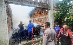 Kebakaran Hanguskan Tumpukan Kayu Pranca di Aceh Besar