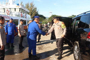 Kapolda Aceh Cek Kapal Patroli Antareja 7007 BKO Baharkam Mabes Polri