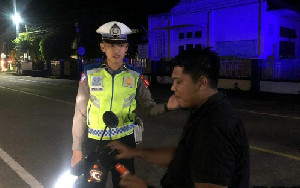 Antisipasi Kejahatan, Polres Aceh Selatan Lakukan Blue Light Patroli Malam