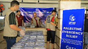 GER Distribusikan Bantuan di Gaza