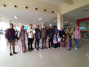 Teuku Riefky Harsya Fasilitasi Pemulangan Empat Pasien Bocor Jantung Asal Aceh