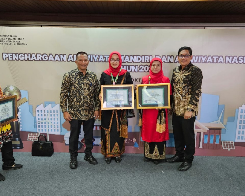SMPN 4 dan SMPN 6 Banda Aceh Terima Penghargaan Adiwiyata Nasional 2023
