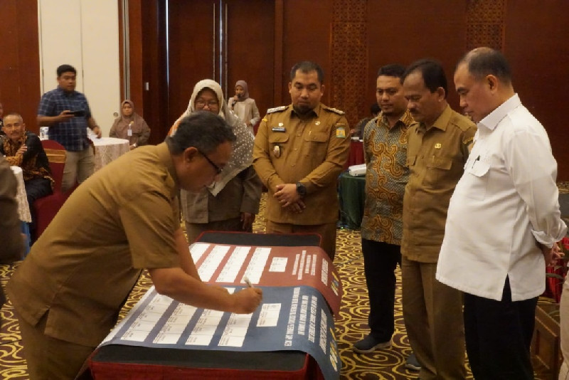 Pemkab Aceh Besar Komit Tingkatkan Produksi Sapi Aceh Melalui Asosiasi Peternak