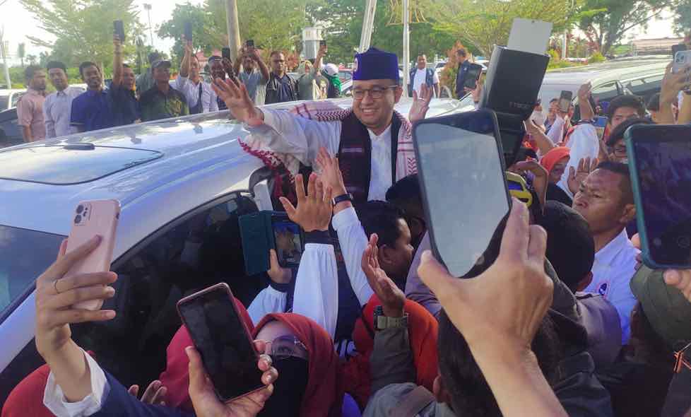 Ribuan Masyarakat Aceh Sambut Kedatangan Capres Anies Baswedan