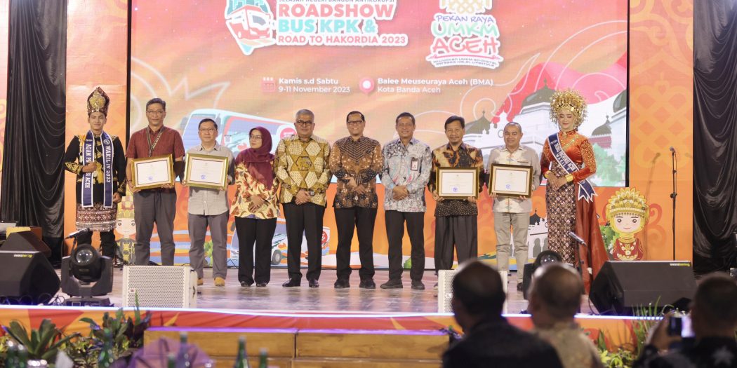 Pemerintah Aceh Raih Stand Terbaik Pada Road Show Bus KPK