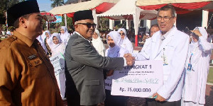 Peringati HKN ke-59, Pemerintah Aceh Beri Penghargaan Untuk Tenaga Kesehatan