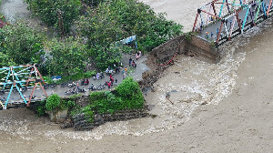 Banjir Bandang Terjang Aceh Tenggara, Satu Jembatan Putus