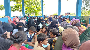 Pengungsi Rohingya Yang Mendarat di Bireuen Dipindahkan
