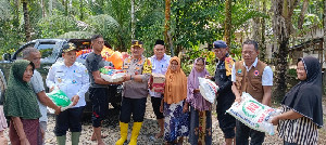 Pemkab Aceh Jaya Salurkan Bantuan Masa Panik untuk Korban Terdampak Banjir