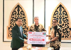 IDI Aceh Serahkan Donasi Untuk Rakyat Palestina