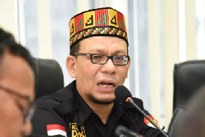 Anggota DPRK Musriadi Minta Pemko Banda Aceh Tertibkan Kabel Semrawut