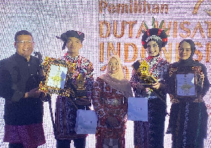 Agam Vima dan Inong Raisya Runner Up Duta Wisata Indonesia 2023
