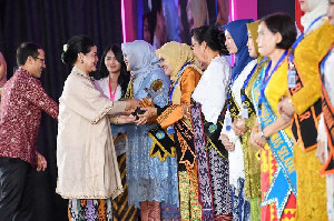 Bunda PAUD Banda Aceh Terima Penghargaan Wiyata Dharma Utama