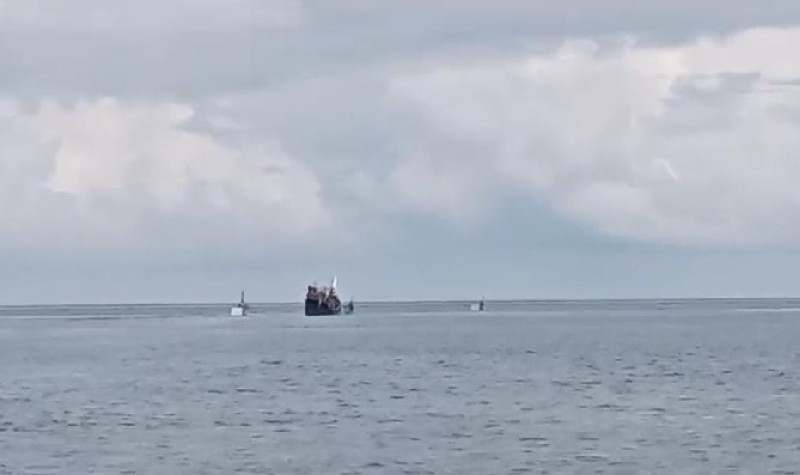 Tolak Mendarat ke Pantai, Nelayan Tarik Kembali Kapal Pengangkut Pengungsi Rohingya