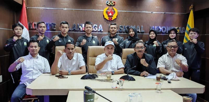 Abu Razak Lepas Karateka Aceh ke Kejuaraan Internasional Malaysia