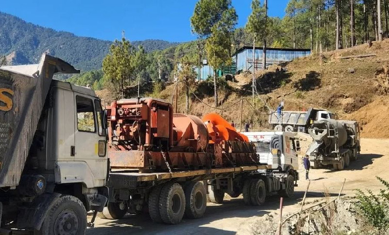 41 Pekerja Masih Terjebak di Terowongan Uttarakhand yang Runtuh