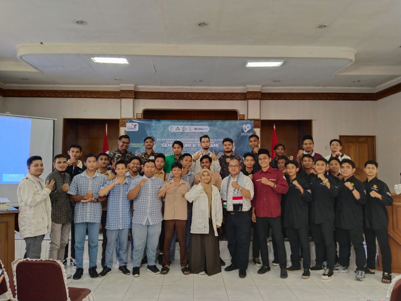 Peringati 19 Tahun Tsunami Aceh, GEN-A dan STIS Al-Aziziyah Gelar Edukasi Kebencanaan di Sabang