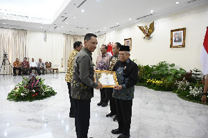 Pemerintah Aceh Peringkat 1 Nasional Anugerah KIP 2023