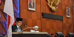 Asisten I Sampaikan Tujuh Rancangan Qanun Usulan Pemerintah Aceh dalam Paripurna DPRA
