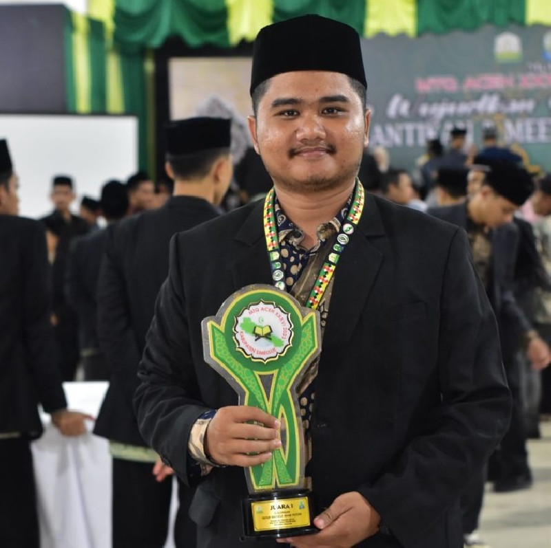 Kebanggaan bagi Polda Aceh, Bripda Dolly Isma Indra Raih Juara 1 MTQ Simeulue