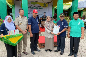 Momentum HAB Ke-78, BPN Aceh Timur Serahkan 358 Sertipikat Tanah Wakaf