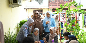 Ayu Marzuki Kunjungi Anak Berkebutuhan Khusus di Sekolah Fleksibel Aceh