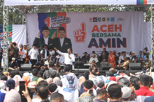 Anies Janjikan Bangun Stadion Berstandar Internasional di Aceh