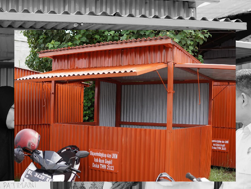 Pemkab Aceh Singkil Serahkan 45 Booth Container Kepada Pelaku UMKM