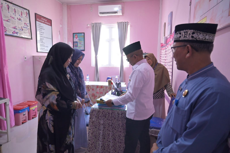Tinjau ke Puskesmas Jaya, Pj Bupati Murtala Pastikan Pelayanan Kesehatan Sesuai SOP