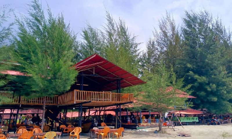 Pantai Ujung Batee, Pilihan Wisata Keluarga di Aceh Selatan