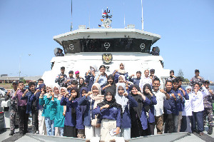 Pelajari Keamanan Negara, HI-CARE Universitas Almuslim Kunjungi Lanal Lhokseumawe TNI AL