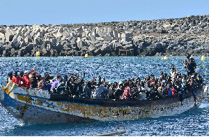 Seribu Lebih Migran Afrika Tiba di Kepulauan Canary Spanyol dalam Tiga Hari