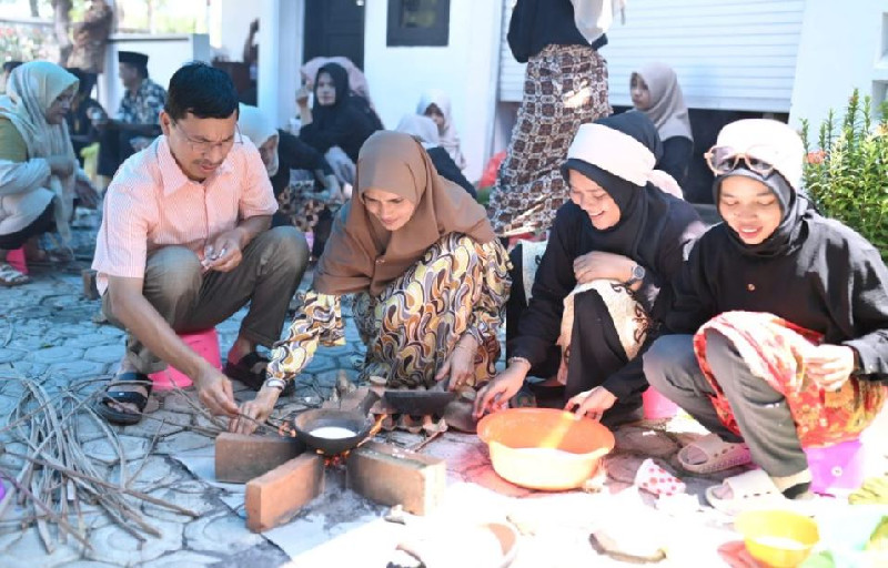 Kenduri Tet Apam di Bulan Rajab, Lestarikan Kuliner Endatu Aceh