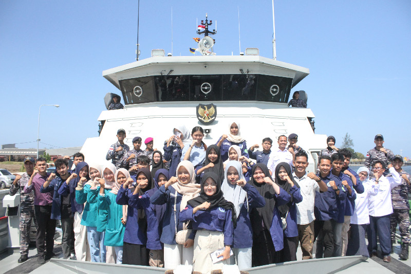 Pelajari Keamanan Negara, HI-CARE Universitas Almuslim Kunjungi Lanal Lhokseumawe TNI AL
