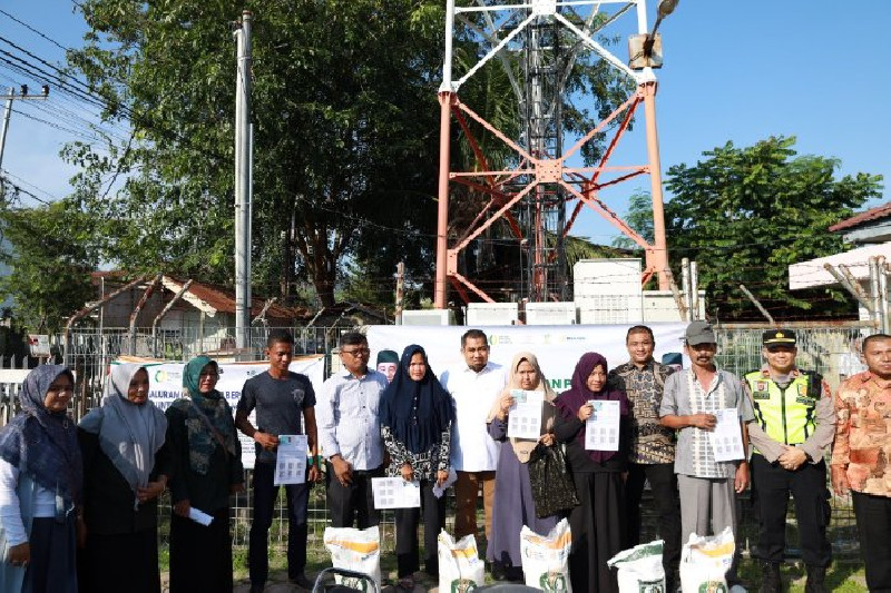 Pemkab Aceh Besar Salurkan Bantuan Pangan Bagi 3.389 KPM di Darul Imarah