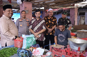 Usai Tinjau Pangan Murah, Sekda Aceh Besar Pantau Pasar Tradisional Seulimeum