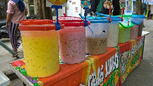 Omzet Penjual Aneka Minuman Segar di Banda Aceh Meningkat Drastis Selama Ramadan
