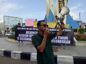 Aksi Mahasiswa Minta Polda Aceh Selesaikan Kisruh KONI Aceh Timur Secara Kekeluargaan