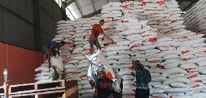 Bulog Aceh Dapat Tambahan Stok Beras Impor 6 Ribu Ton