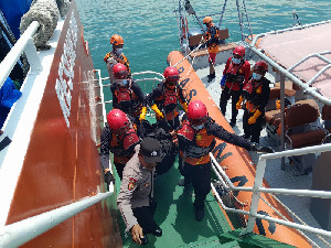 Tim SAR Gabungan Evakuasi Satu Jenazah Remaja Perempuan di Perairan Pulo Aceh