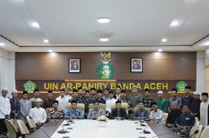Prof Mujiburrahman Lepas 29 Imam Muda Ar-Raniry untuk 25 Masjid di Aceh