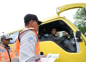 Pastikan Keselamatan Selama Mudik Lebaran, Dishub Aceh Gelar Ramp Check Kendaraan