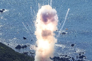 Roket Kecil Jepang Meledak, Tak Lama Setelah Peluncuran
