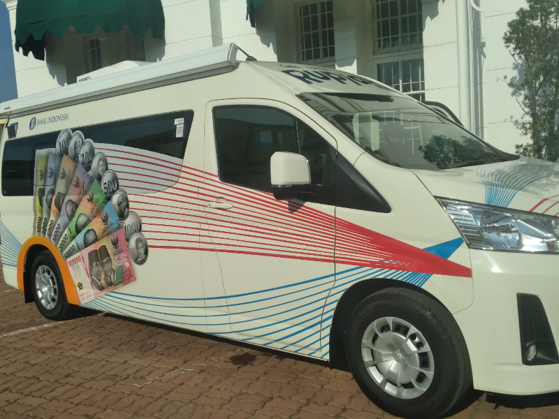 Mobil Kas Keliling BI Aceh Berangkat ke Simeulue, Bawa Uang Rp5 Miliar