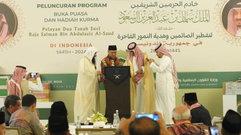Wamenag dan Dubes Arab Saudi Luncurkan Program Buka Puasa untuk Indonesia