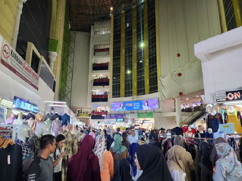 Pasar Tanah Abang, Kembali Bersemangat di Bulan Ramadan