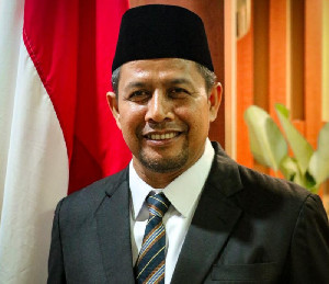 Amal Hasan Dikukuhkan sebagai Ketua Umum IKA Universitas Syiah Kuala