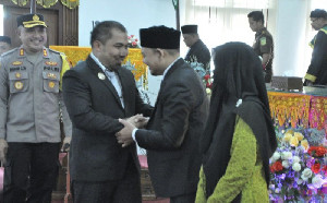 Pj Bupati Hadiri Paripurna Pelantikan Muliadi PAW Anggota DPRK Aceh Besar
